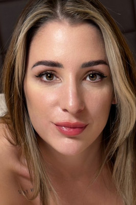 Pina Wiley from CUMPERFECTION